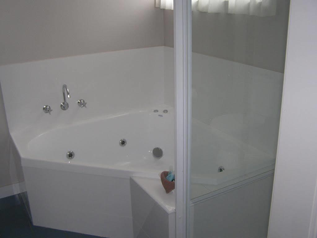 Big4 Batemans Bay At Easts Riverside Holiday Park Esterno foto